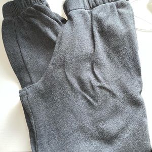 Brandy Melville dark grey Rosa sweatpants